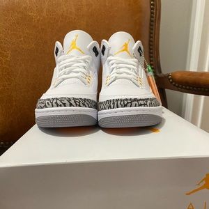 Sold...Women’s Air Jordan Retro 3 Laser Orange